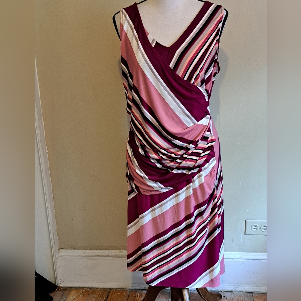 New York & Company skeeveless dress.